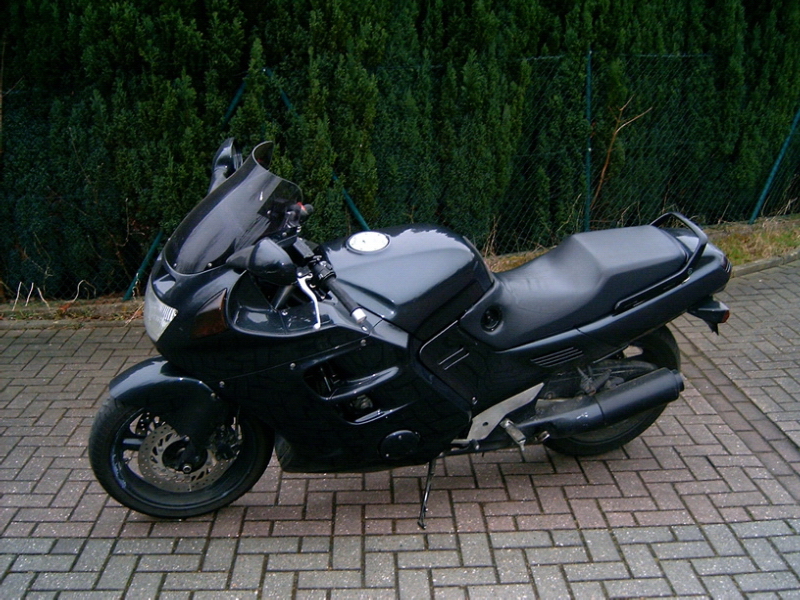 Honda - CBR 1000 F