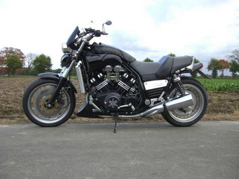 Yamaha - VMax